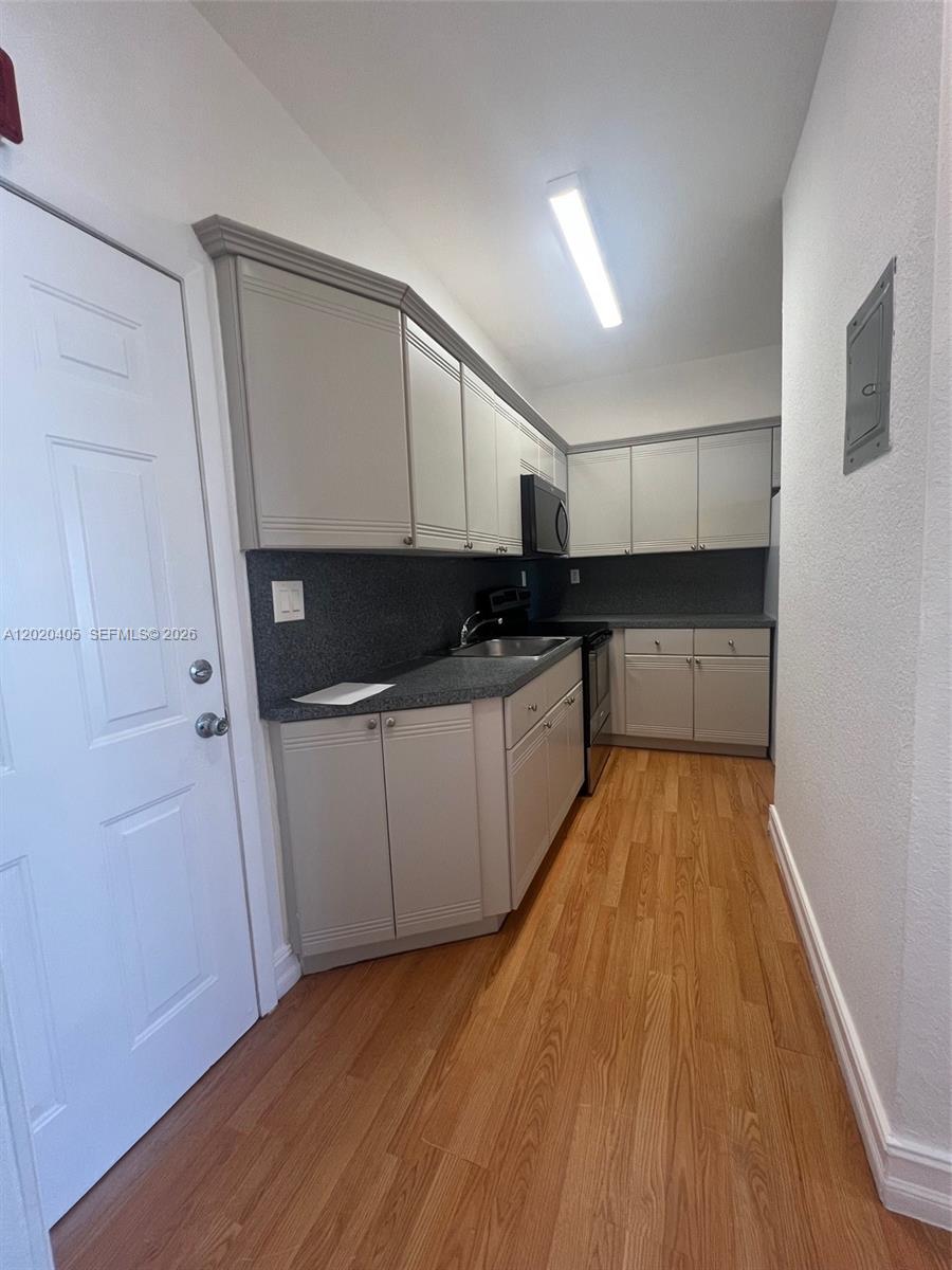 820 Euclid Ave 303