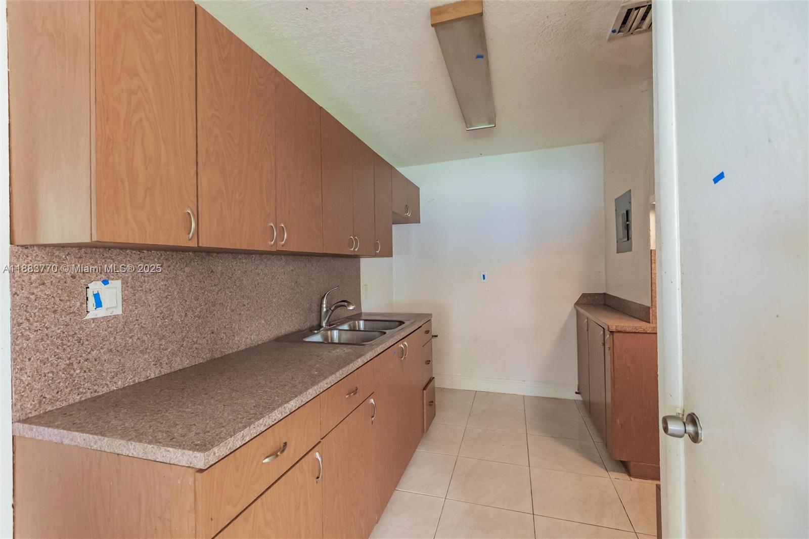 PINE CREST SUB DELRAY - Residential