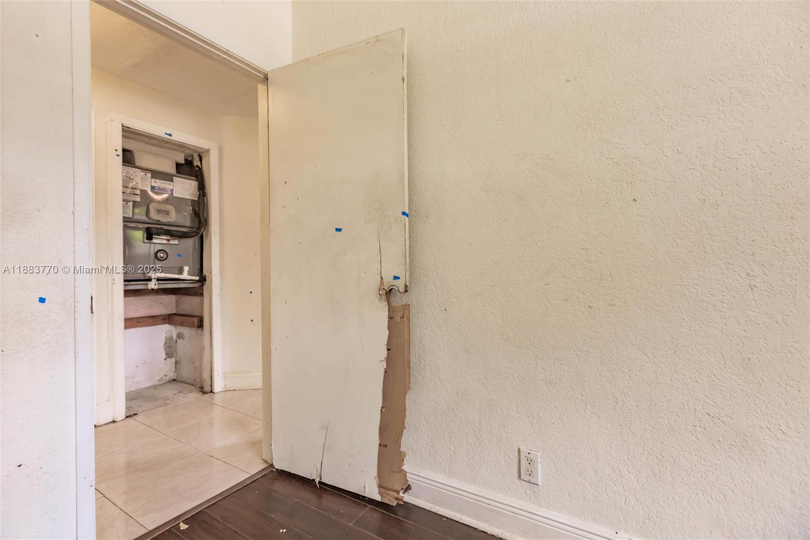 PINE CREST SUB DELRAY - Residential