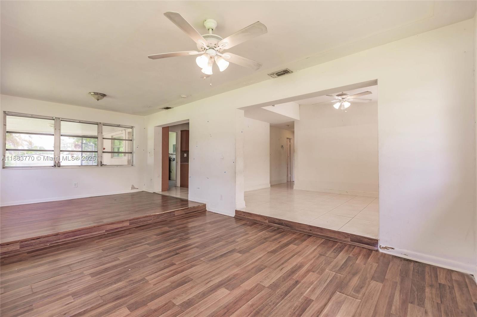 PINE CREST SUB DELRAY - Residential