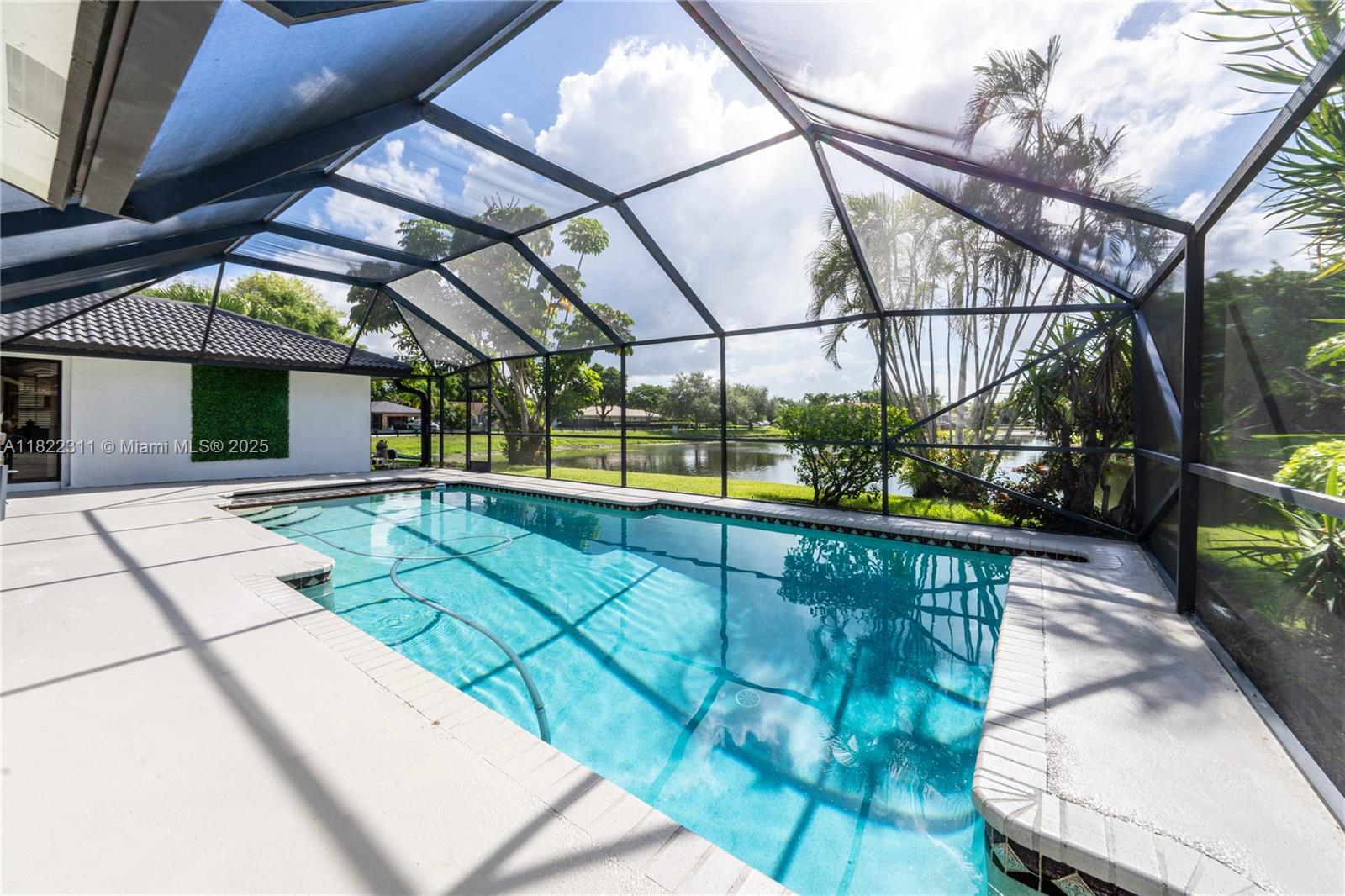 CYPRESS RUN - Residential