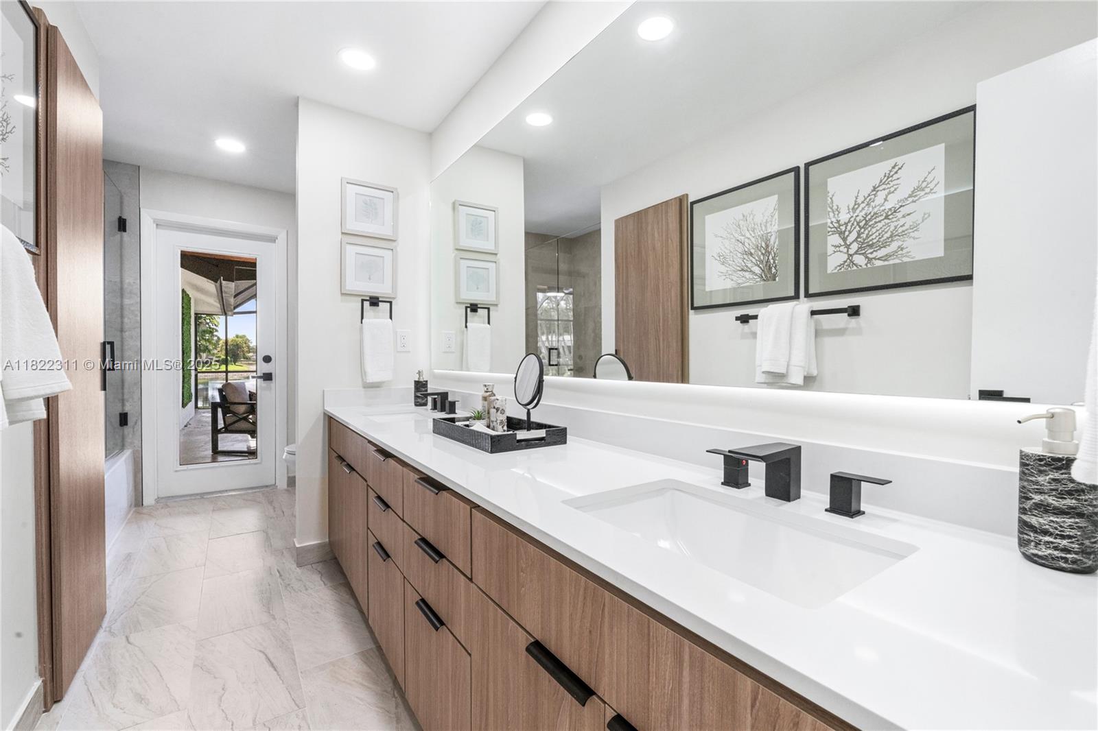 CYPRESS RUN - Residential