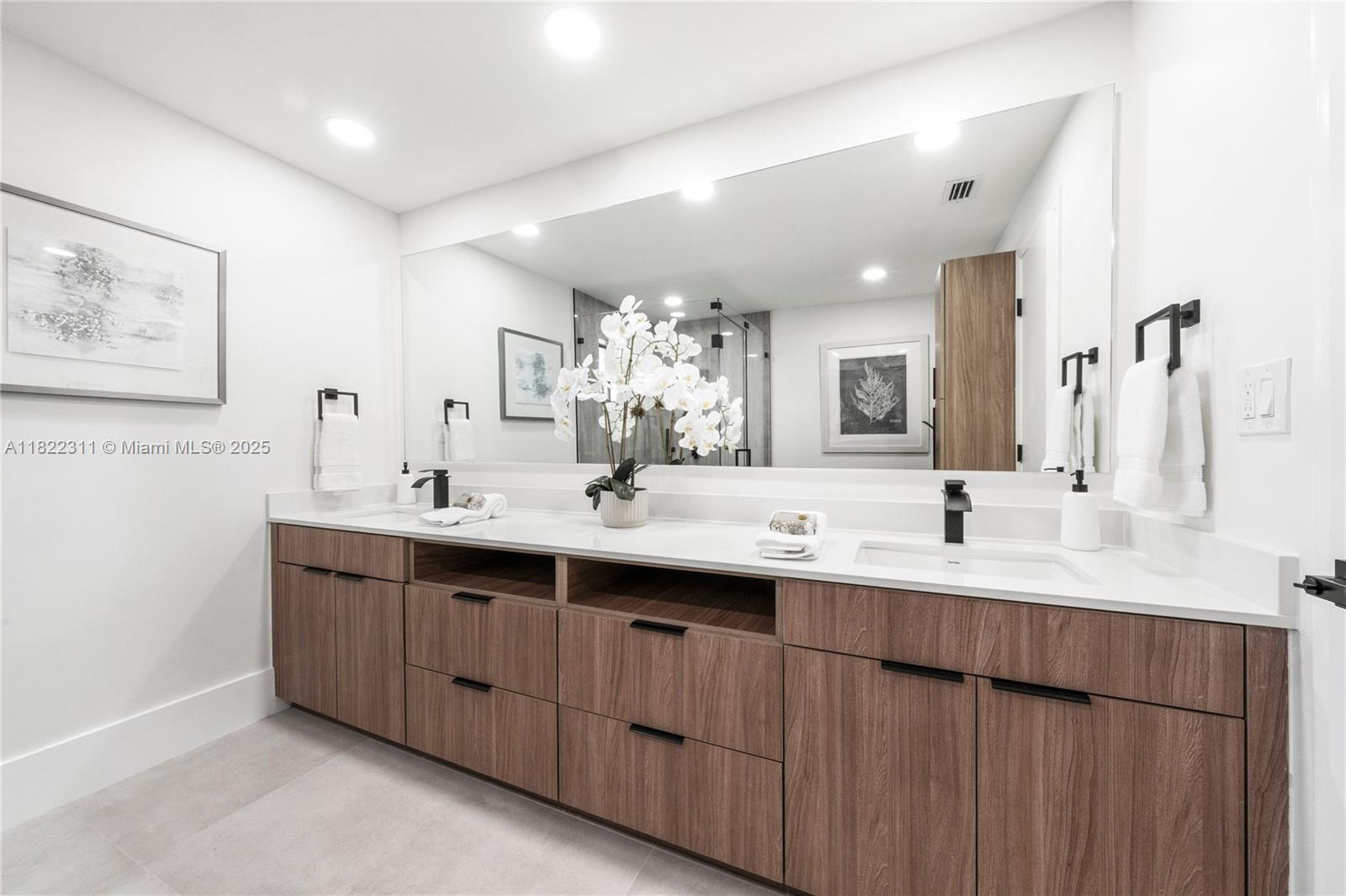 CYPRESS RUN - Residential