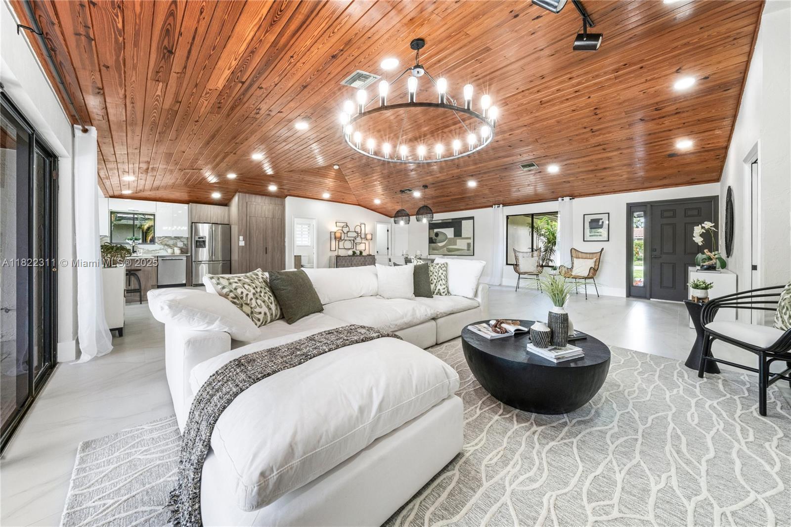 CYPRESS RUN - Residential