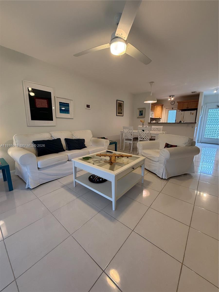 MELALEUCA GARDENS CONDO - Residential