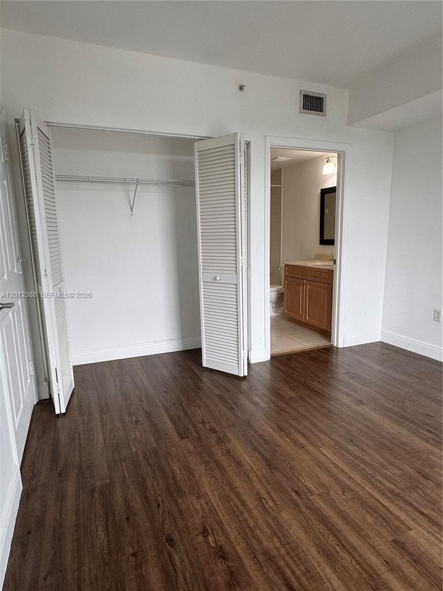 GATEWAY TO THE GROVE COND - Residential