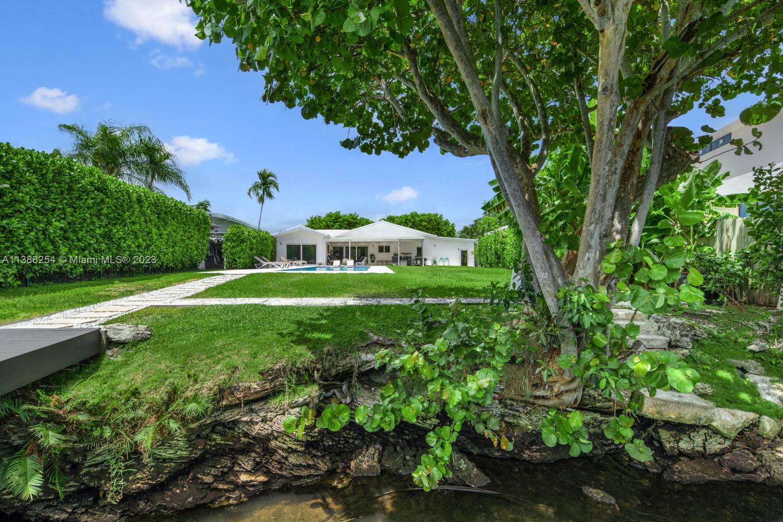 BELLE MEADE REV PL - Residential