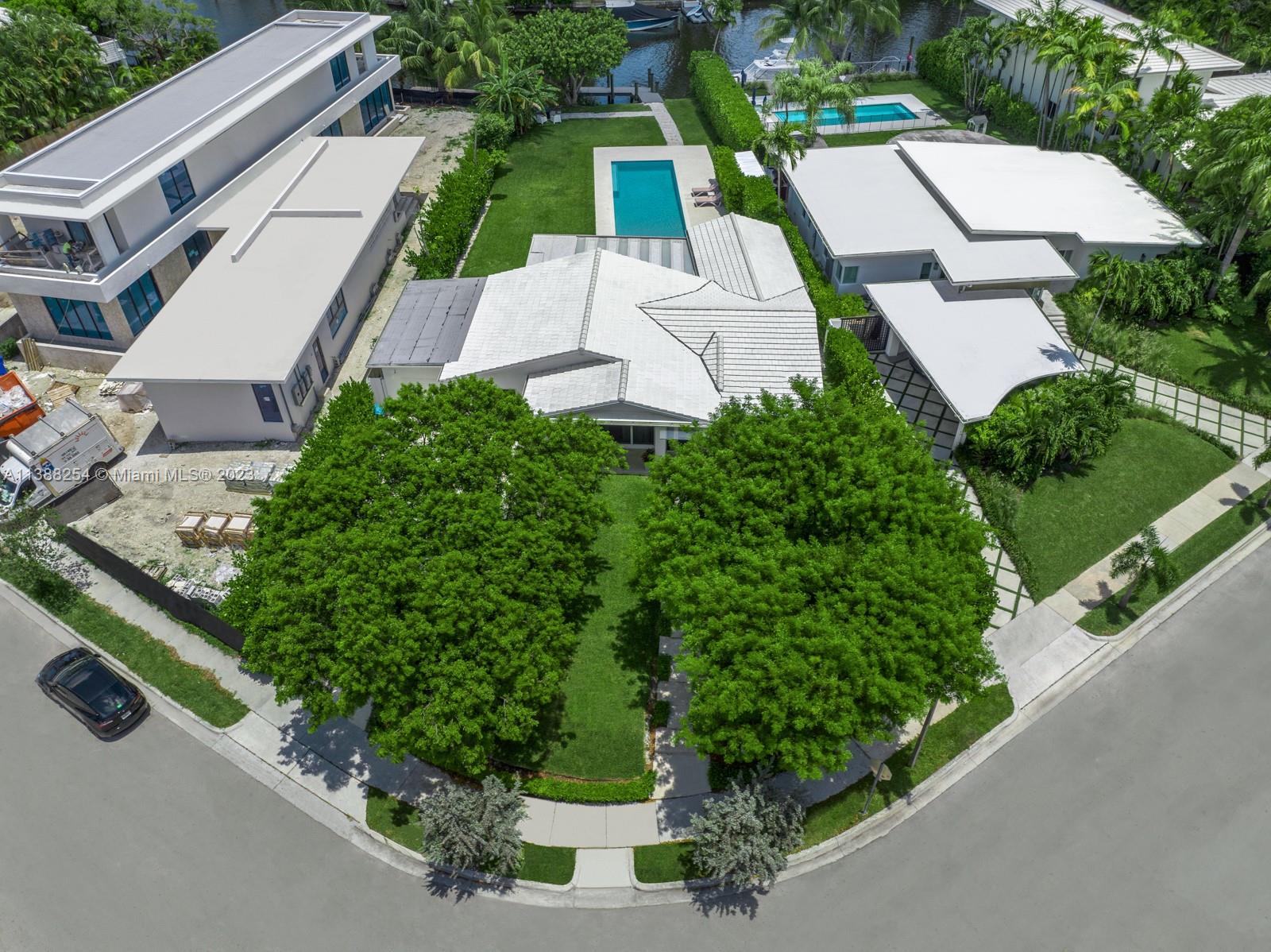 BELLE MEADE REV PL - Residential