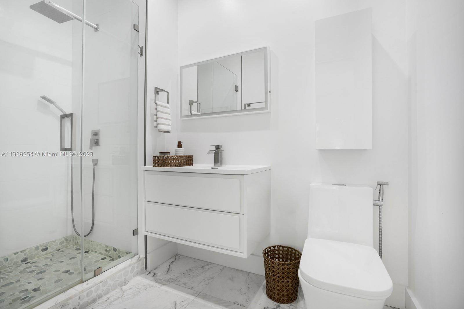 BELLE MEADE REV PL - Residential