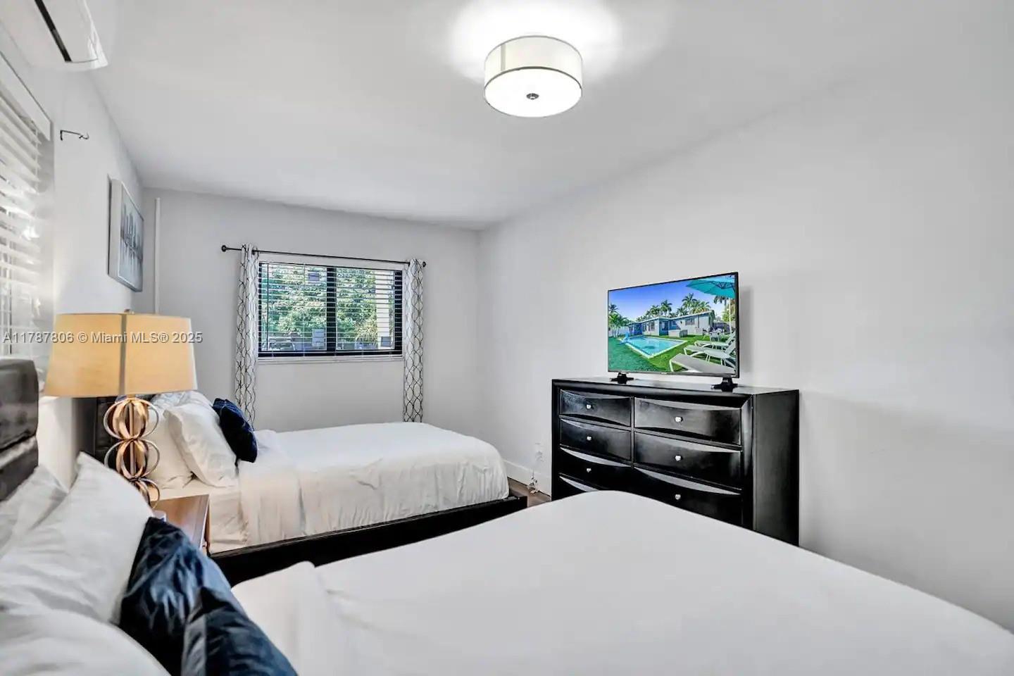 GULFSTREAM ESTATES NO 3 - Residential