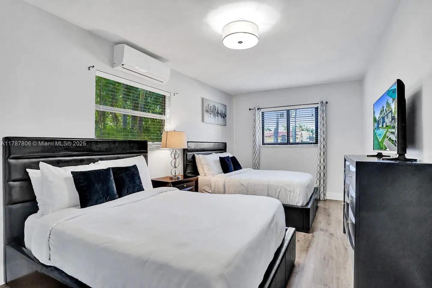 GULFSTREAM ESTATES NO 3 - Residential