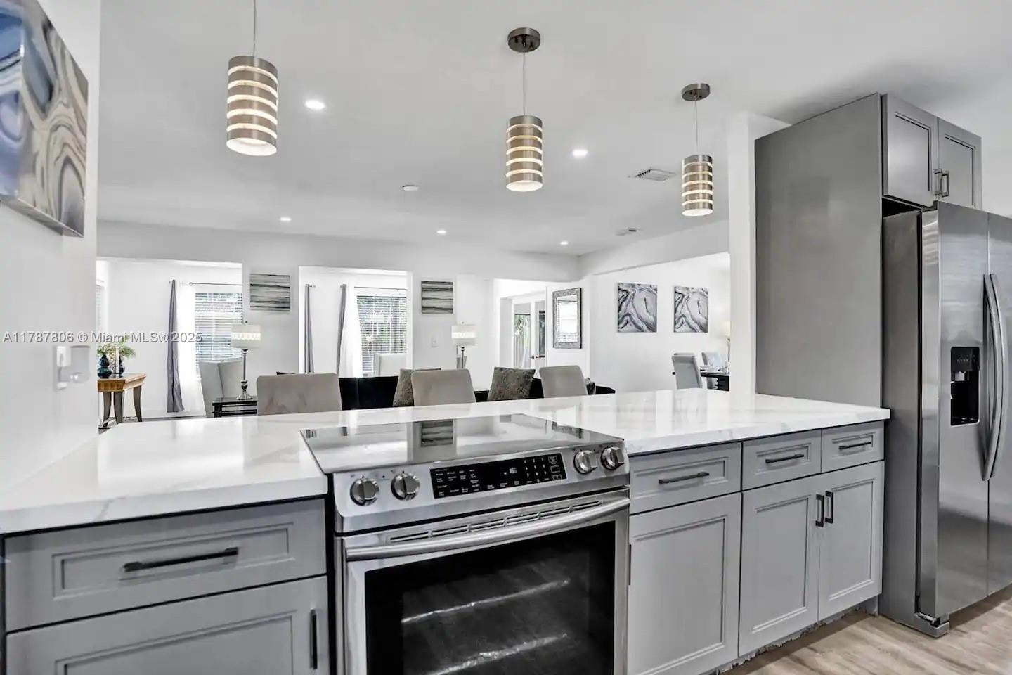 GULFSTREAM ESTATES NO 3 - Residential