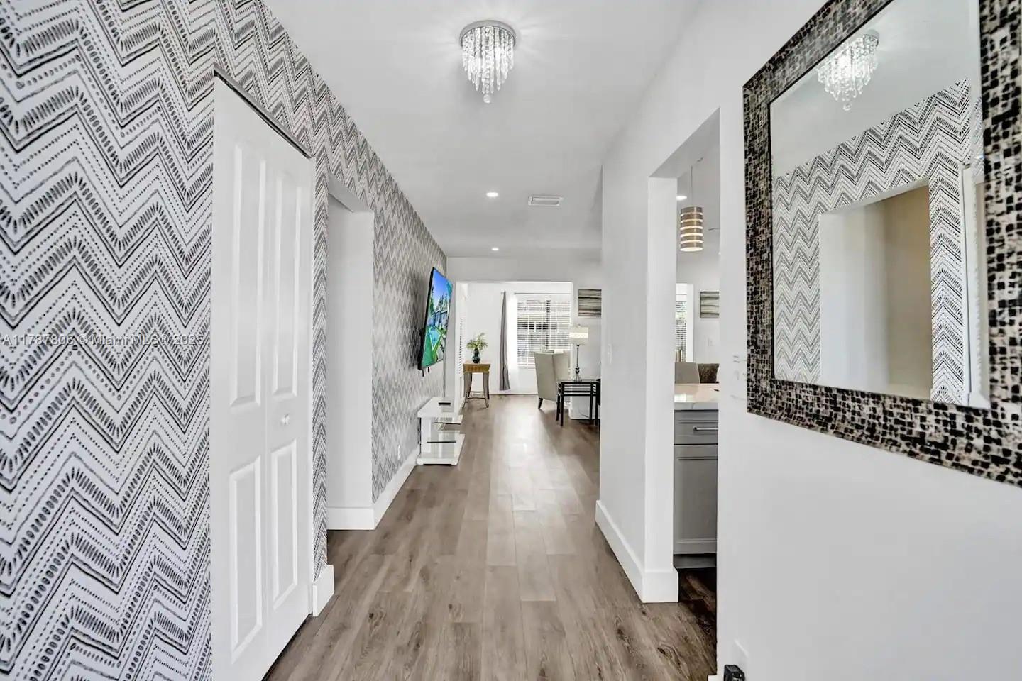 GULFSTREAM ESTATES NO 3 - Residential
