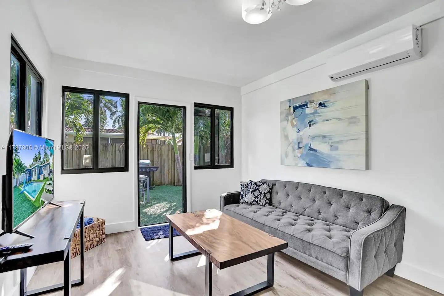 GULFSTREAM ESTATES NO 3 - Residential