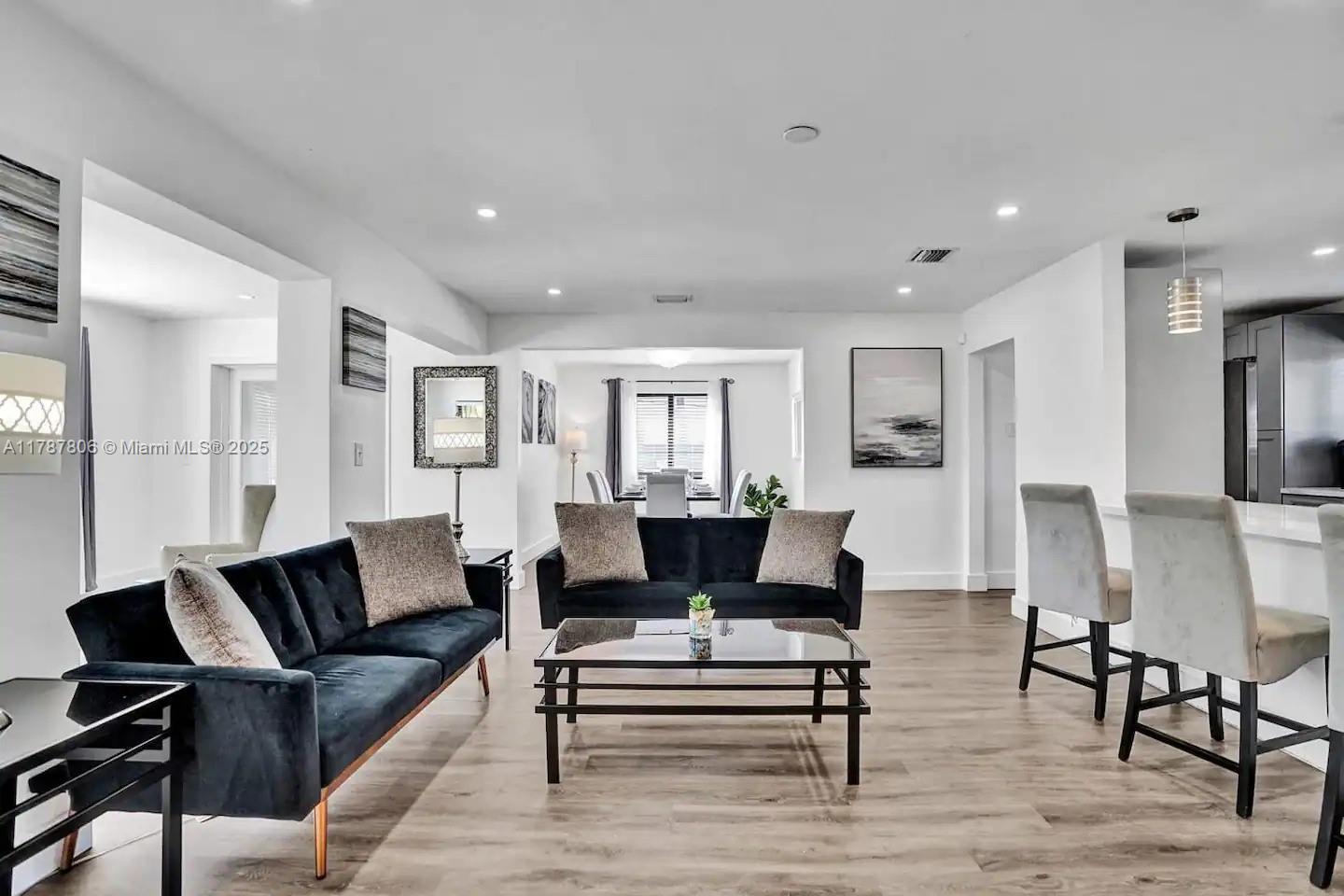 GULFSTREAM ESTATES NO 3 - Residential