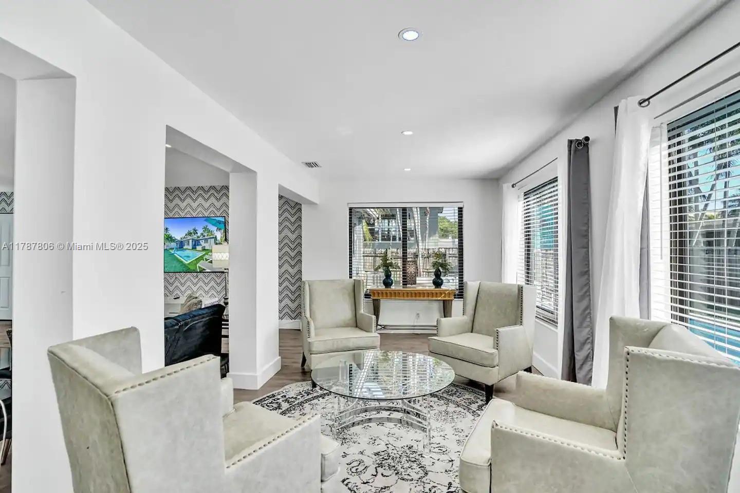 GULFSTREAM ESTATES NO 3 - Residential