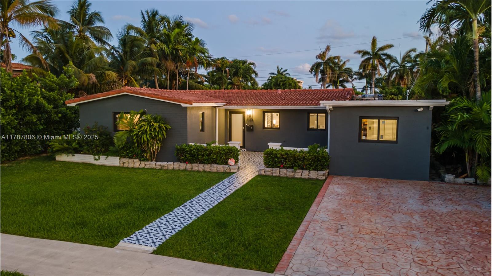 GULFSTREAM ESTATES NO 3 - Residential