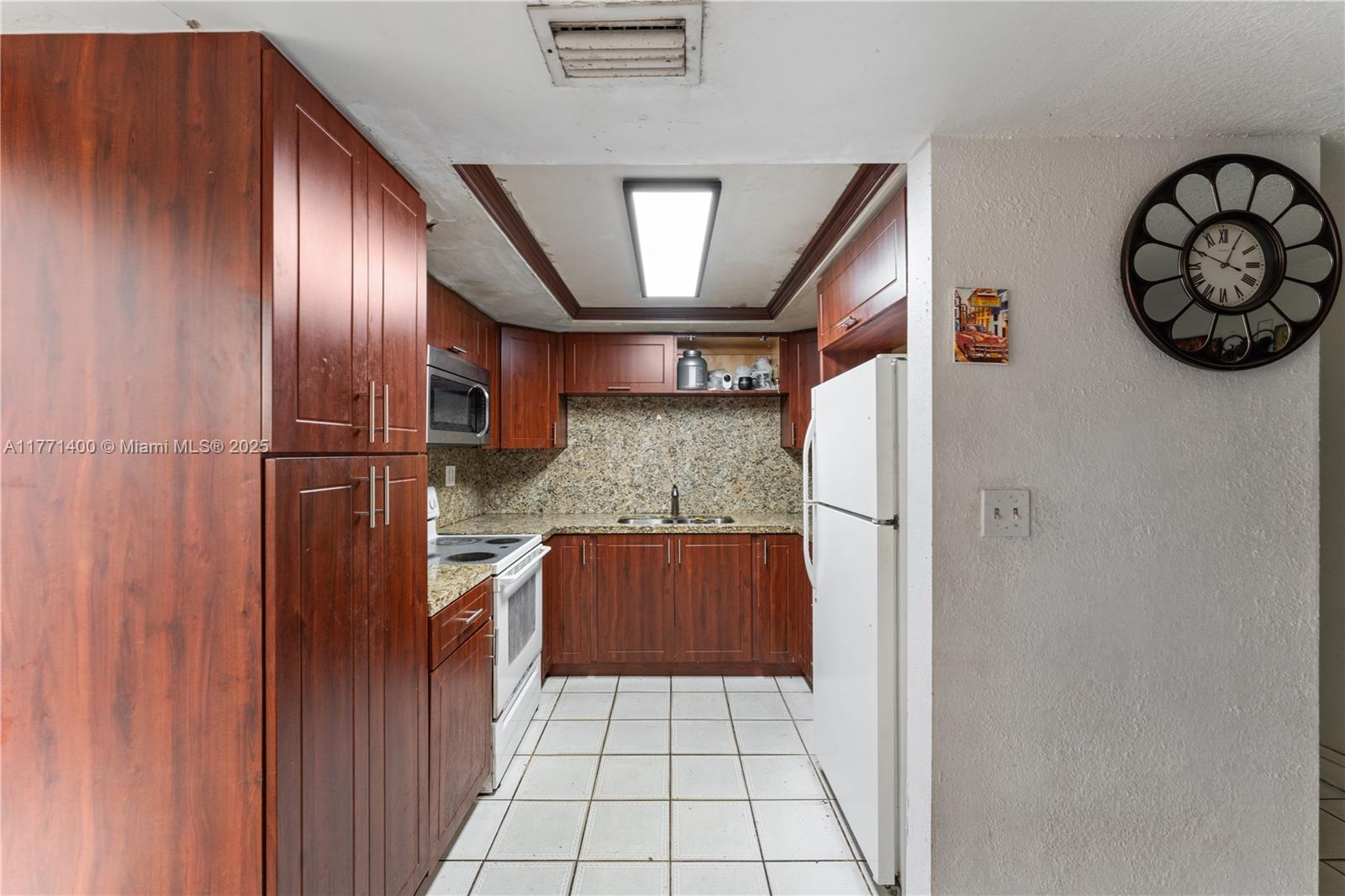 MANGO HILL REPLAT - Residential