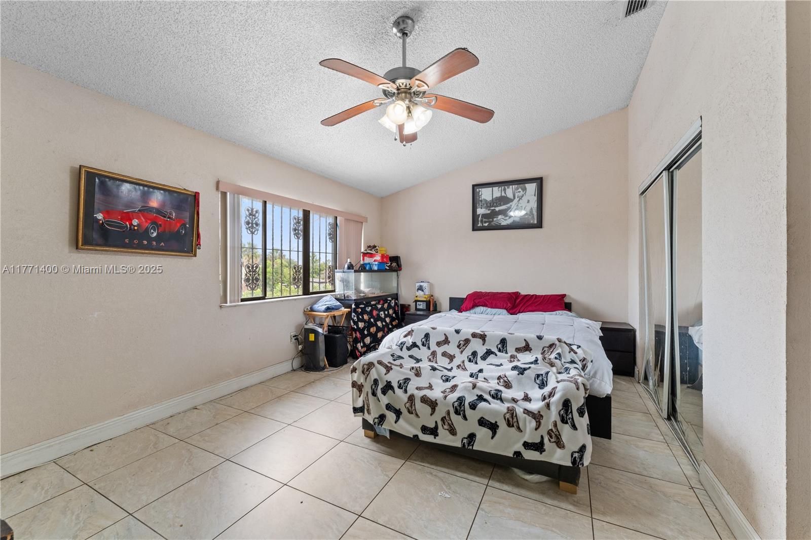 MANGO HILL REPLAT - Residential