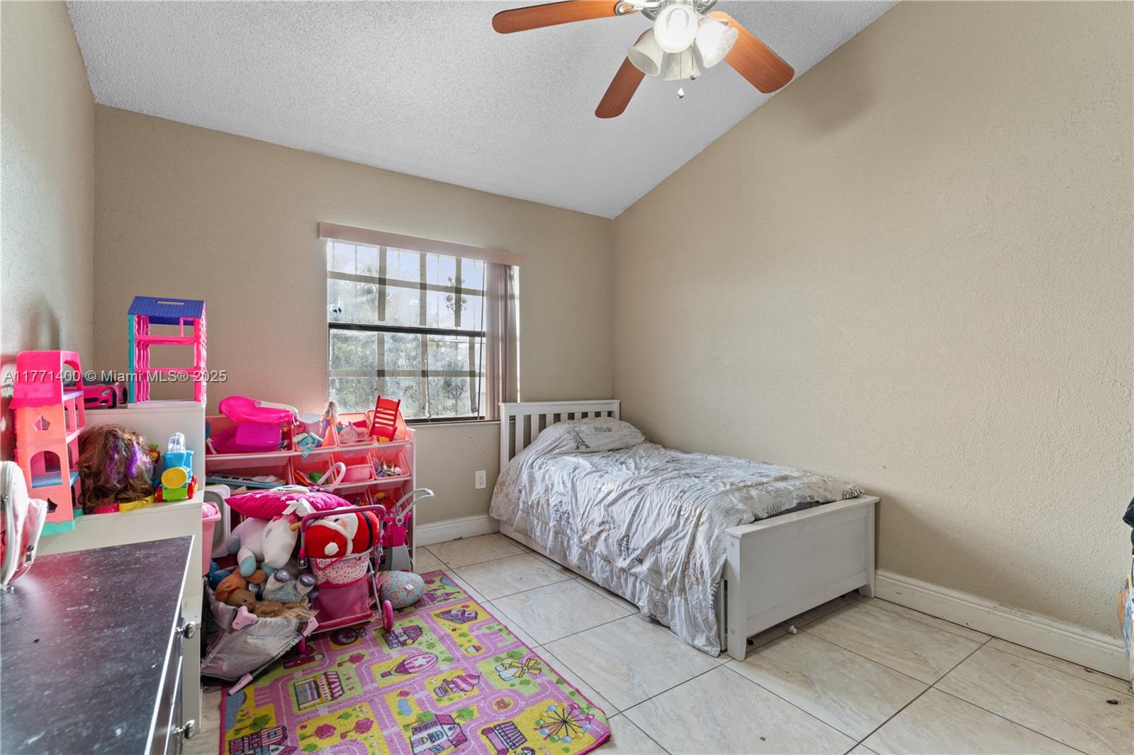 MANGO HILL REPLAT - Residential