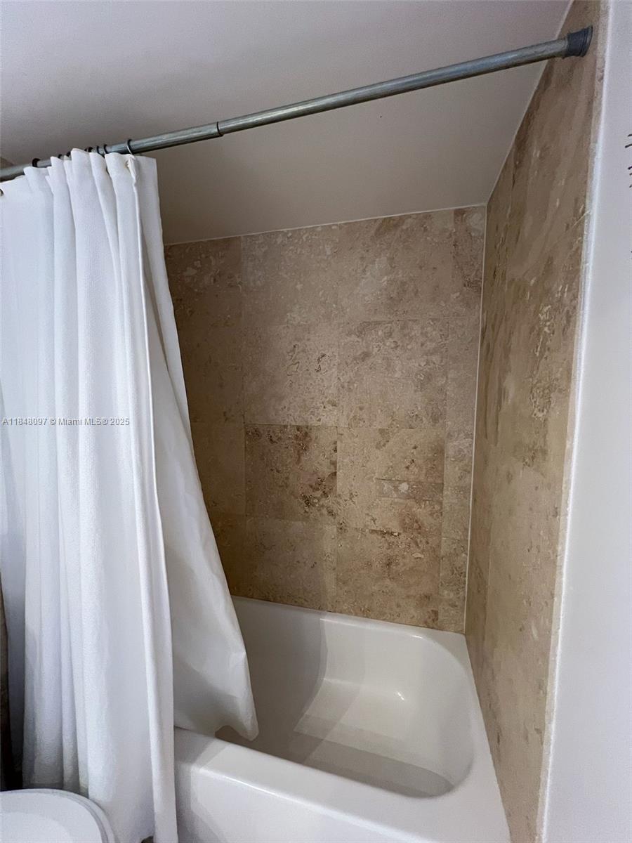 BRICKELL KEY II CONDO - Residential