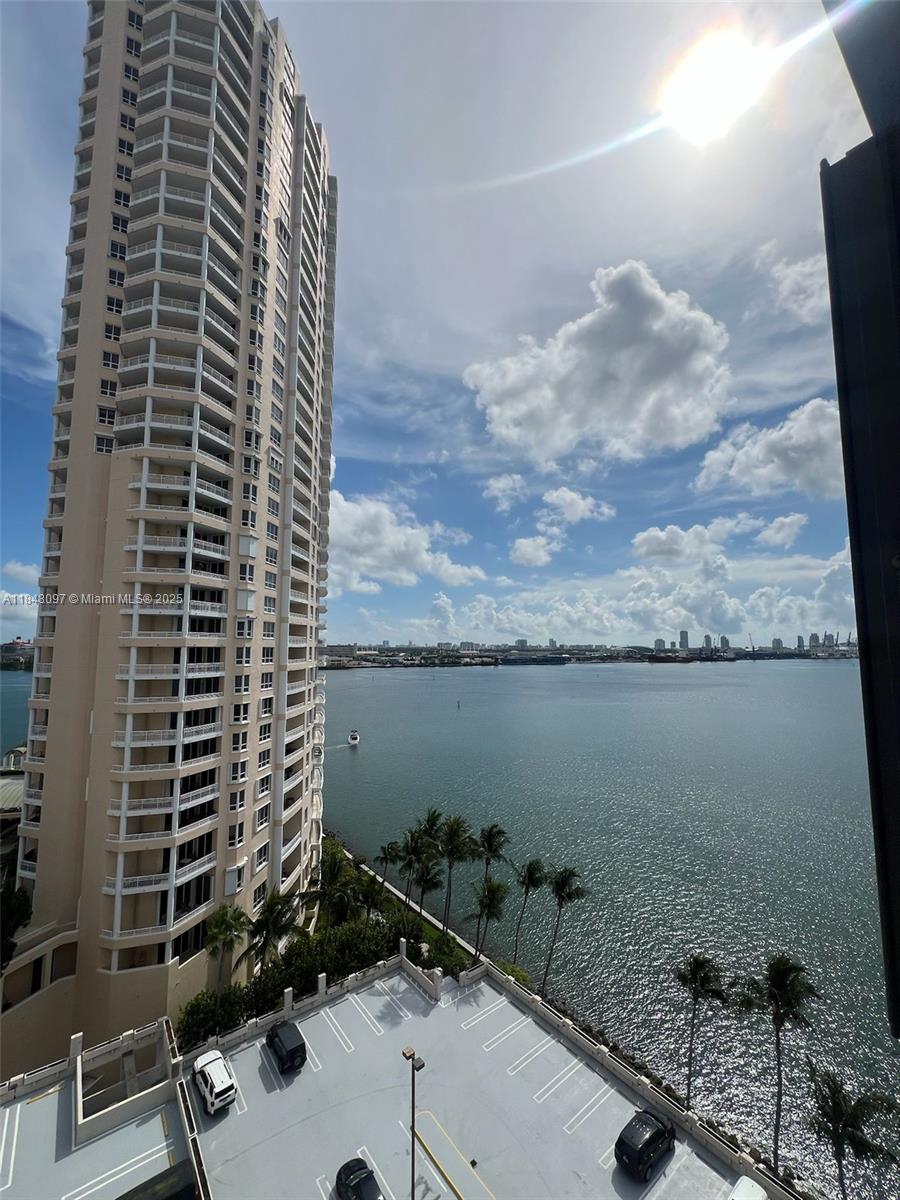 540 Brickell Key Dr 1524