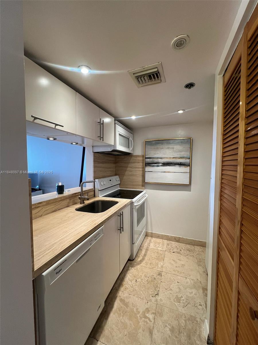 BRICKELL KEY II CONDO - Residential