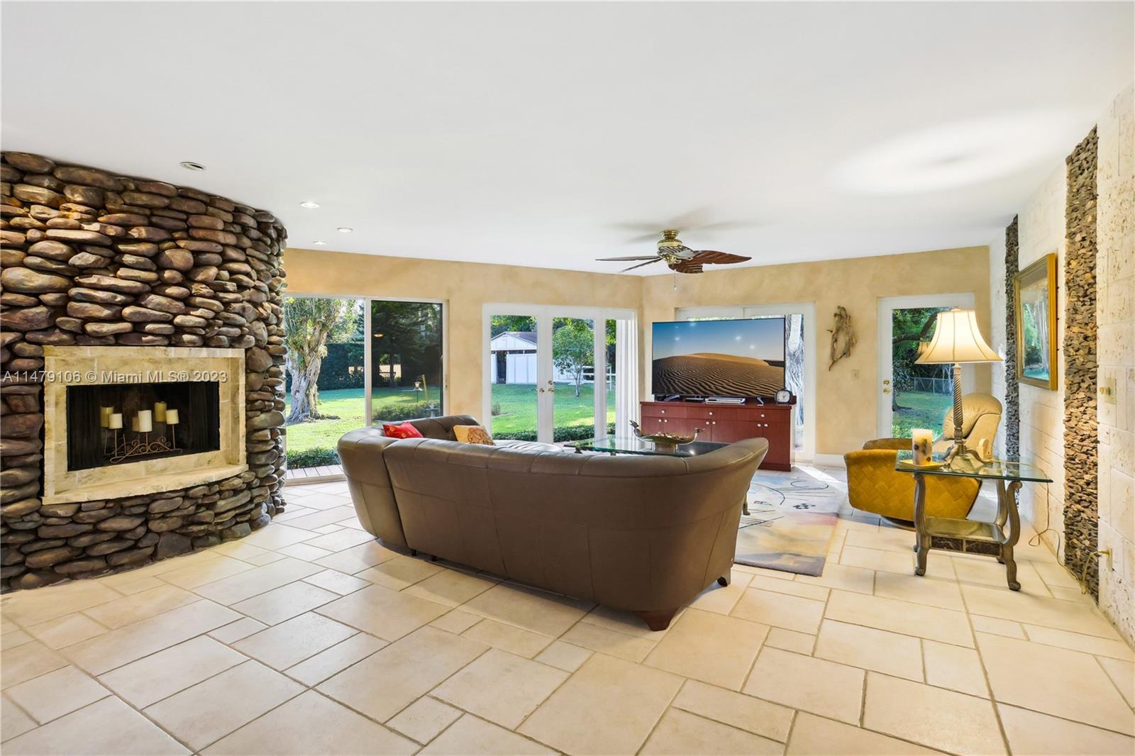 EVERGLADES SUGAR & LAND C - Residential