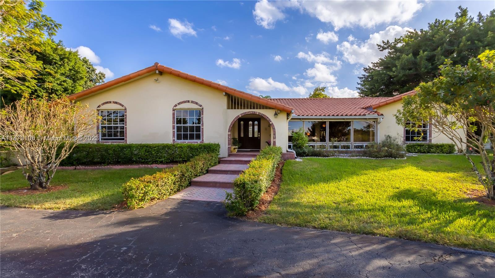 EVERGLADES SUGAR & LAND C - Residential