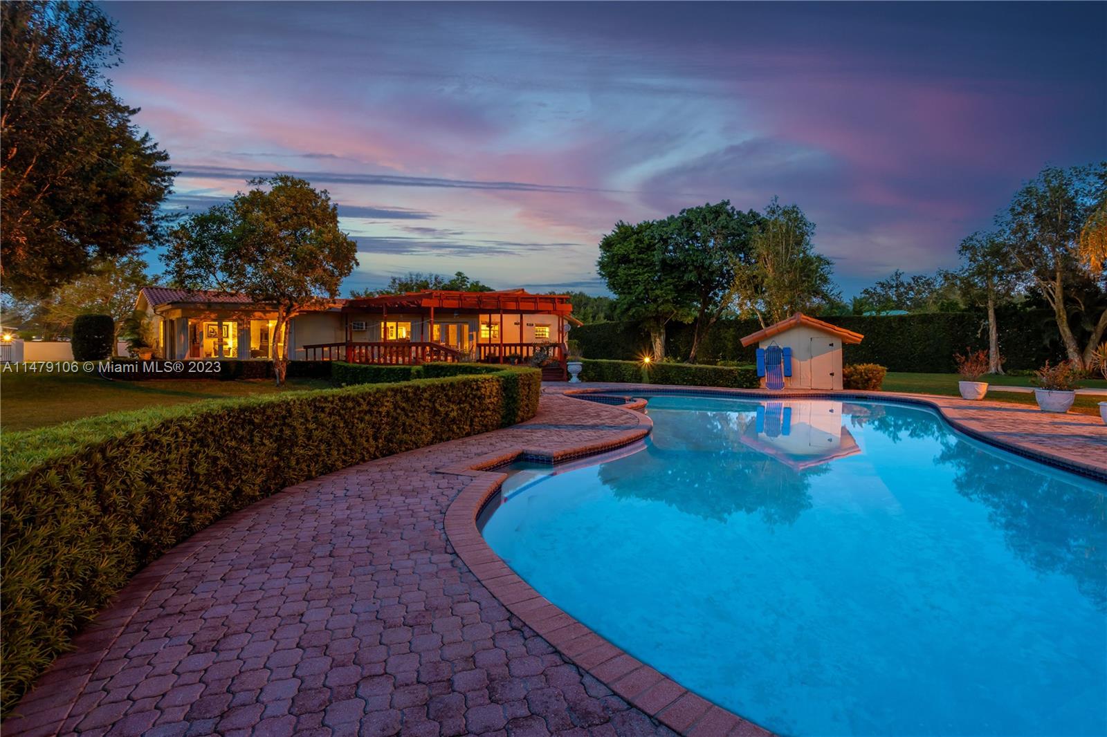 EVERGLADES SUGAR & LAND C - Residential