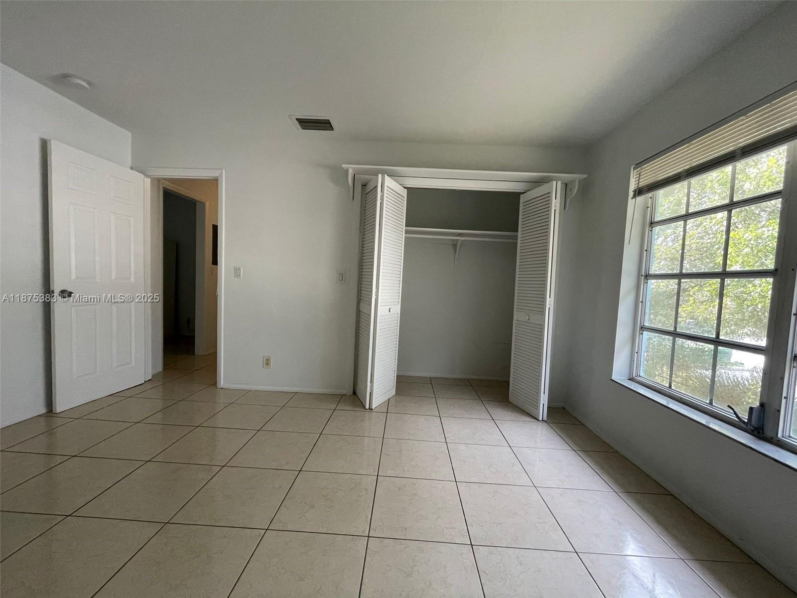 KENTWOOD OF WEDGEWOOD CON - Residential Lease