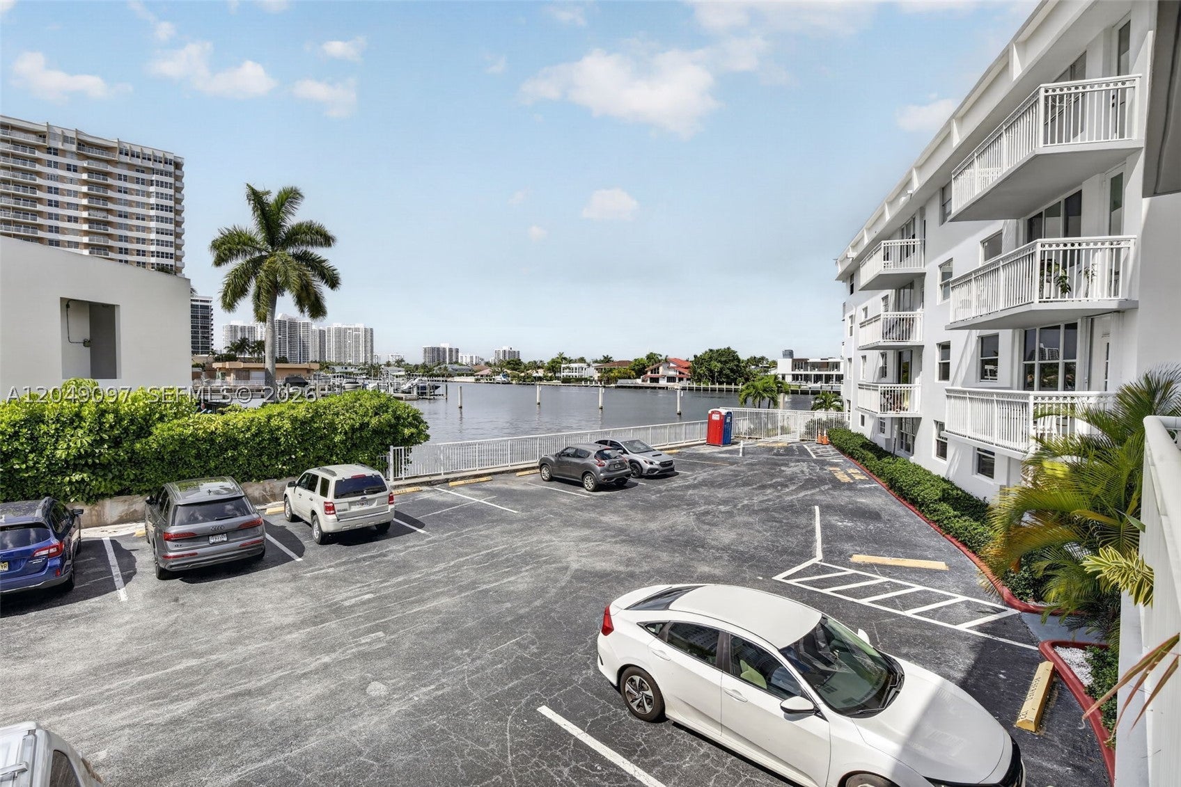 1913 S Ocean Dr