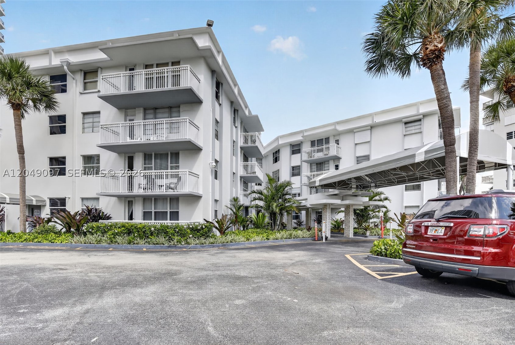 1913 S Ocean Dr 225