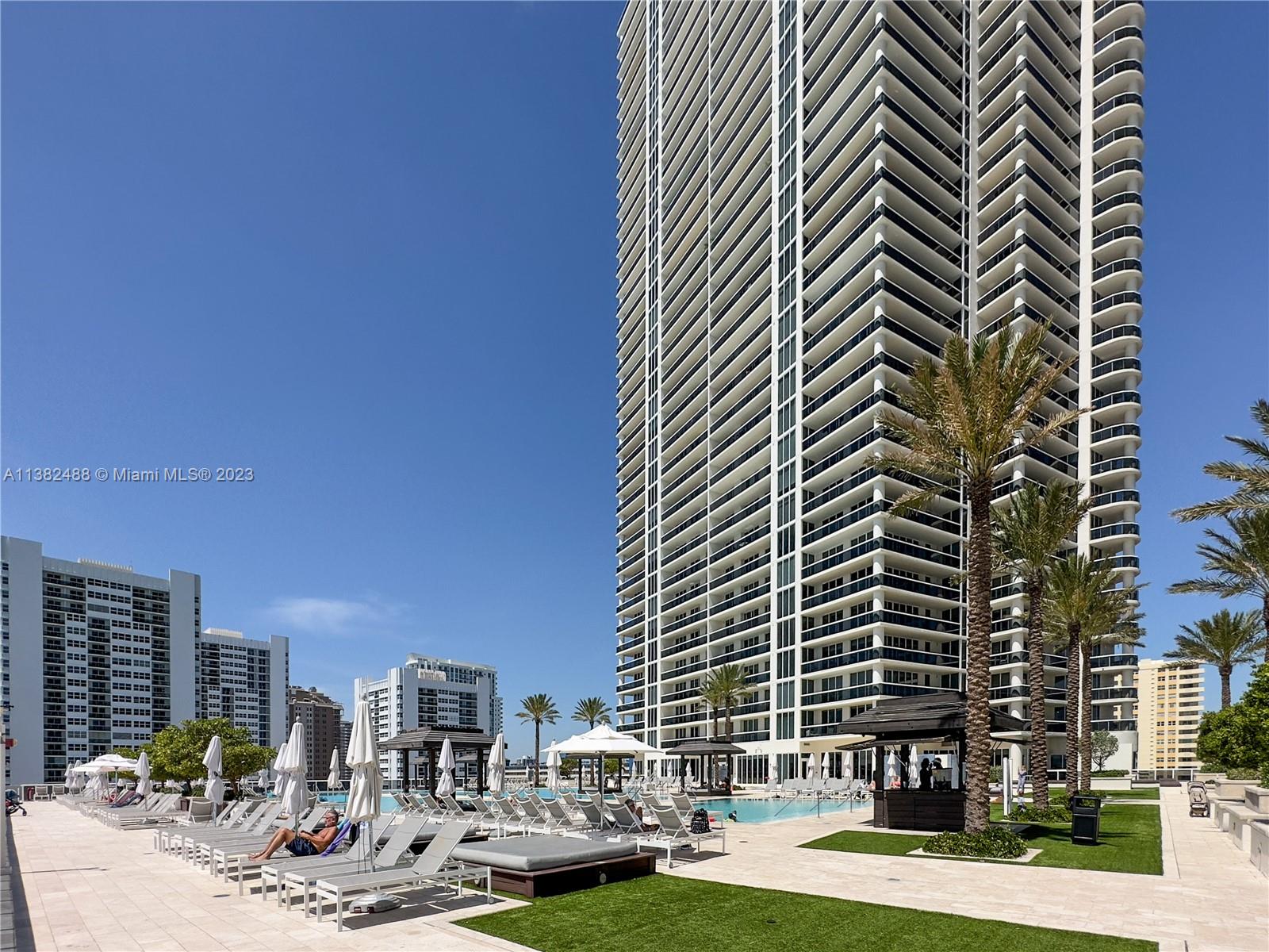 BEACH CLUB CONDO 1 - Residential