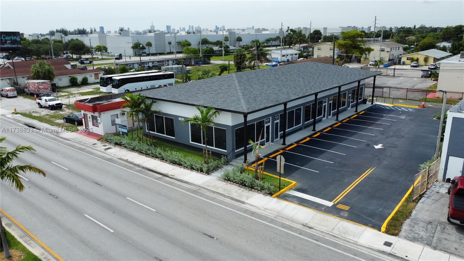 3 Spaces Available for Lease | HIGHLY Trafficked area, right off Pembroke Rd with over 50,000 people passing by daily! Each unit has 15 foot ceilings, 820 sqft, great natural lighting & endless opportunity! CAM included in rental price, tenant resposnbile for water, lights, sewer
Build out your dream business in these luxury new construction property before someone else does! Reach out today to learn more!