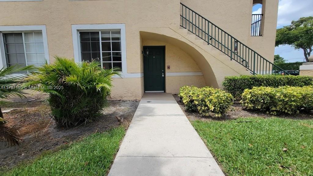 1749 Village Blvd 101