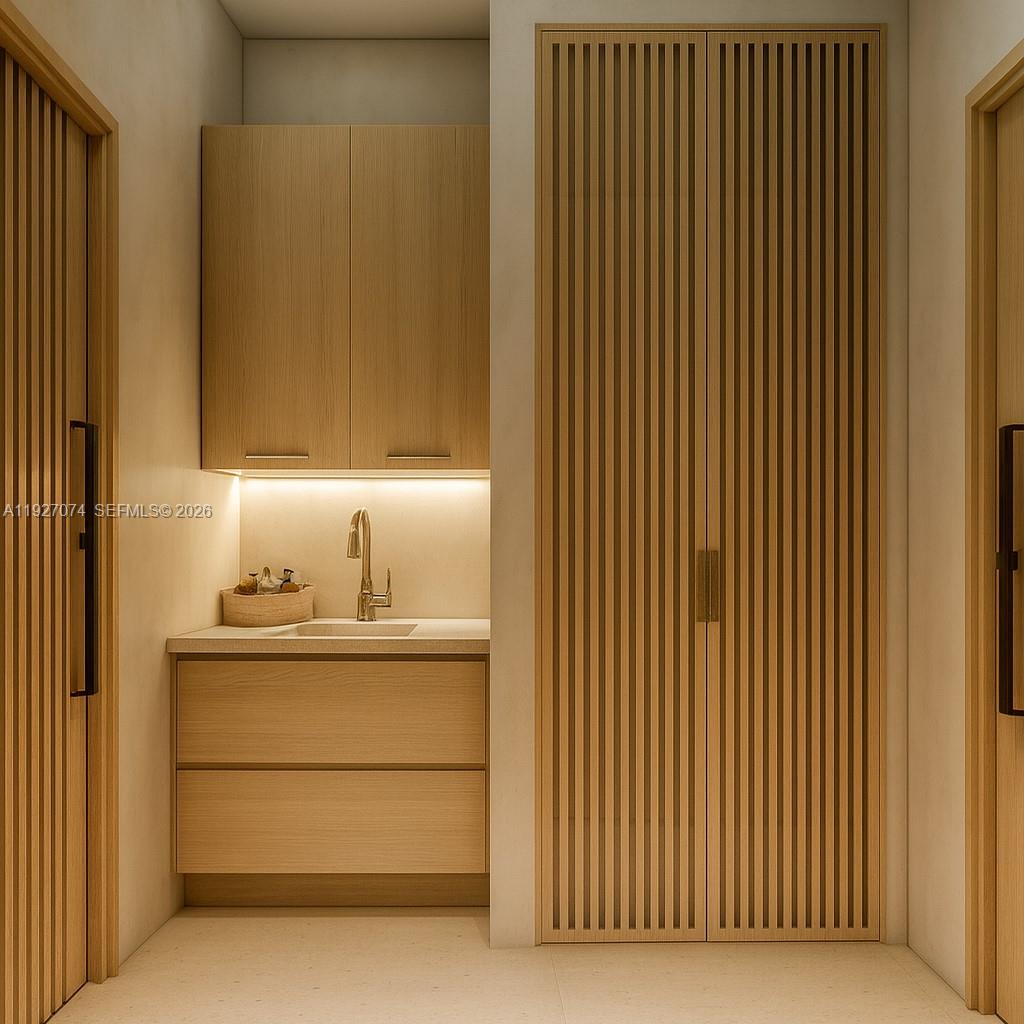 CORAL KEY VILLAS 5TH SEC - Residential