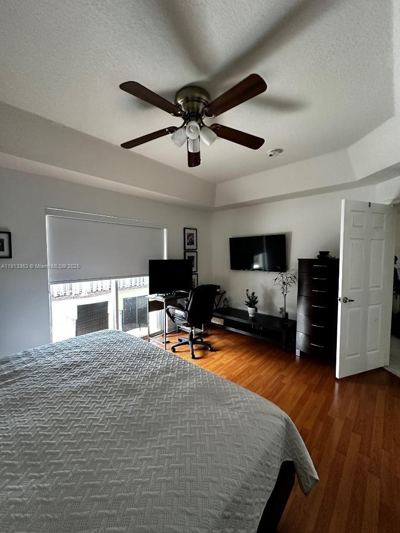 DORAL MEADOWS 1ST ADDN - Residential Lease