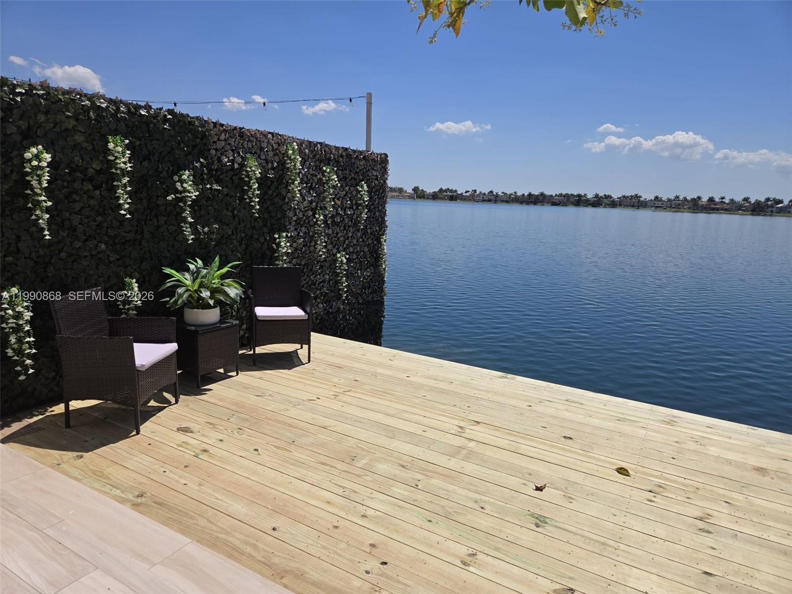 IMPERIAL VILLAS AT IMPERI - Residential