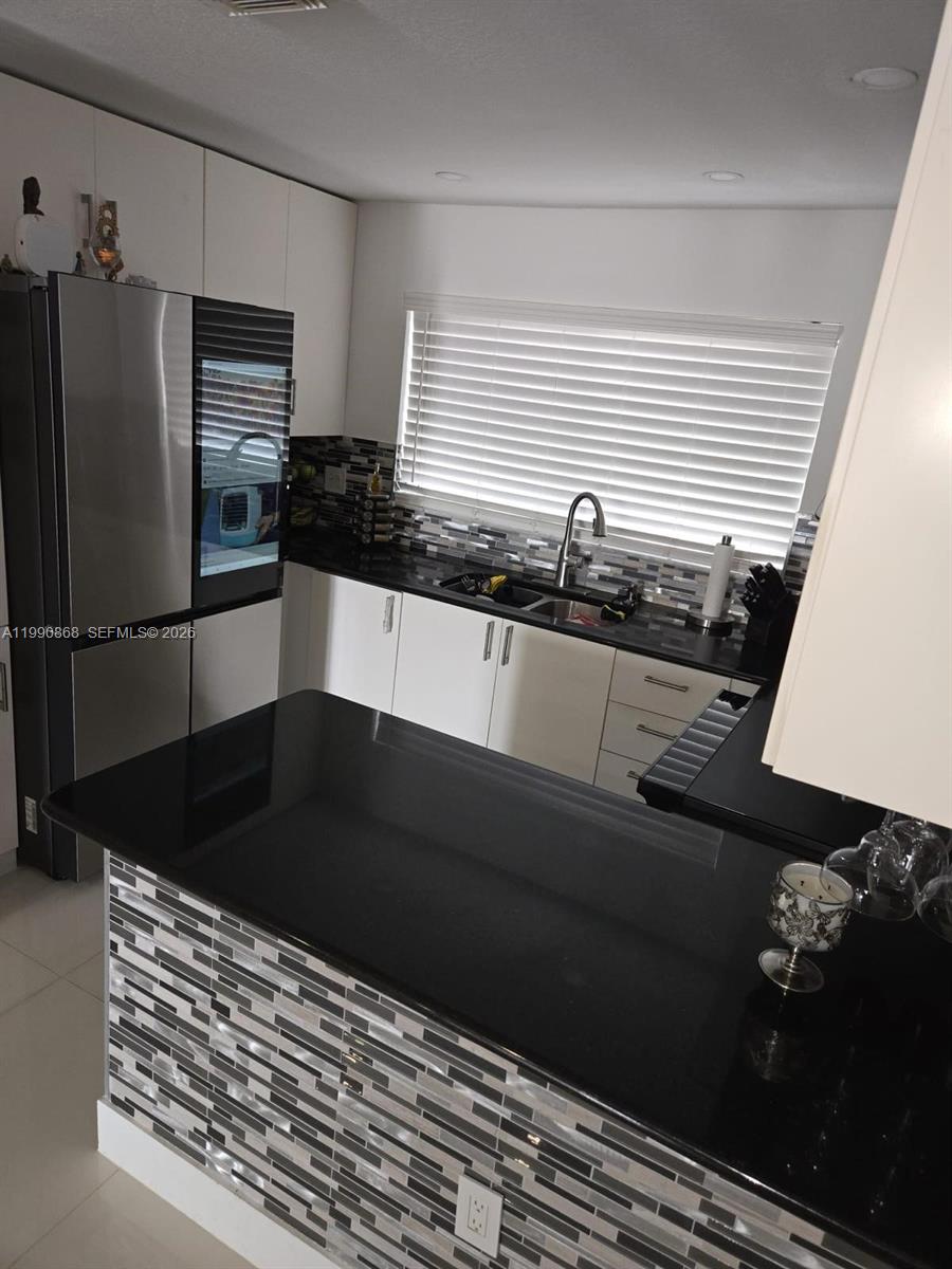 IMPERIAL VILLAS AT IMPERI - Residential