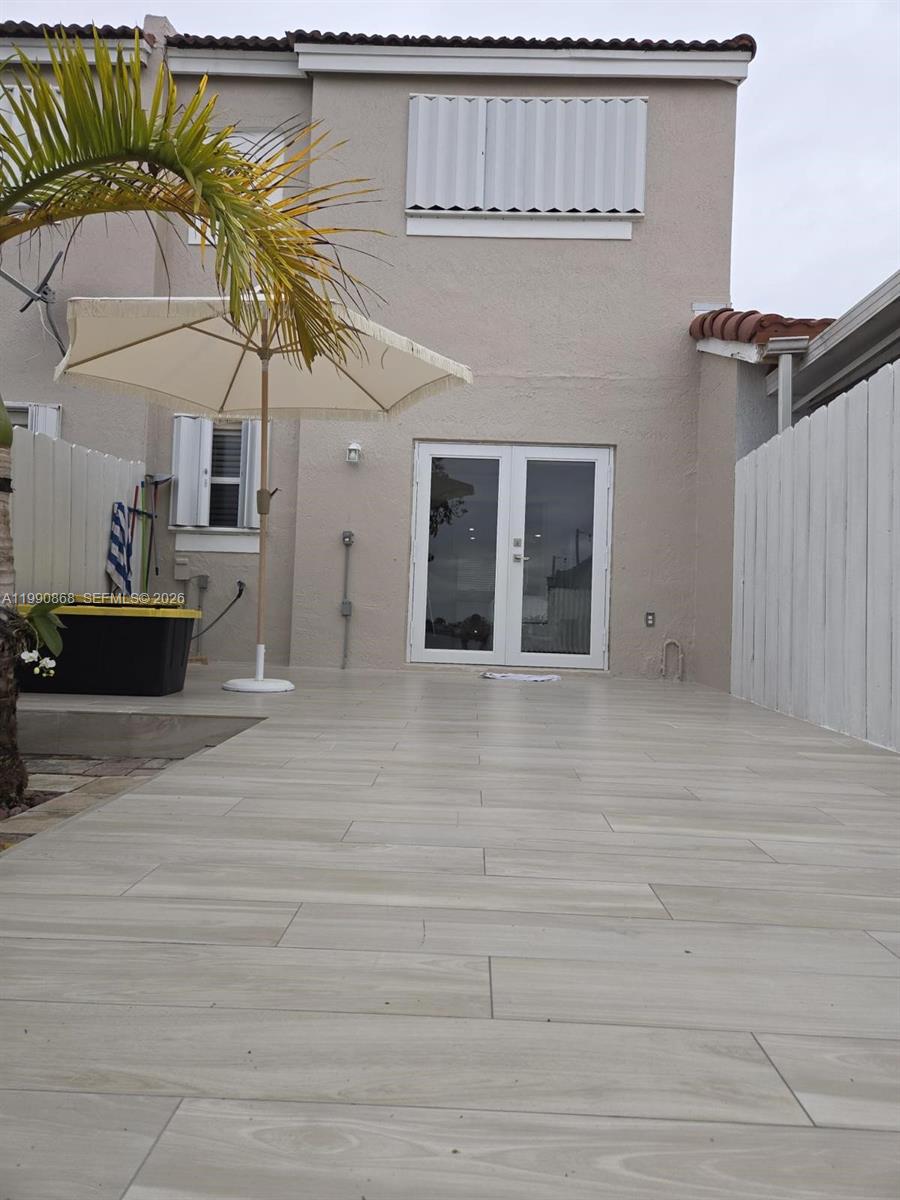 IMPERIAL VILLAS AT IMPERI - Residential