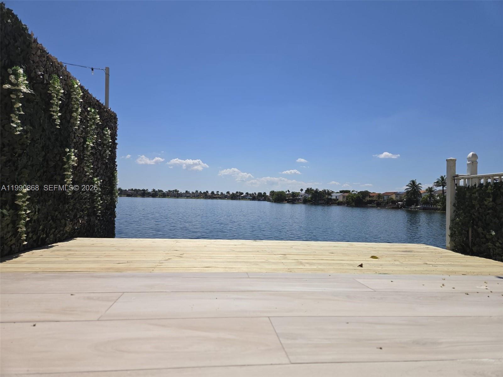 IMPERIAL VILLAS AT IMPERI - Residential