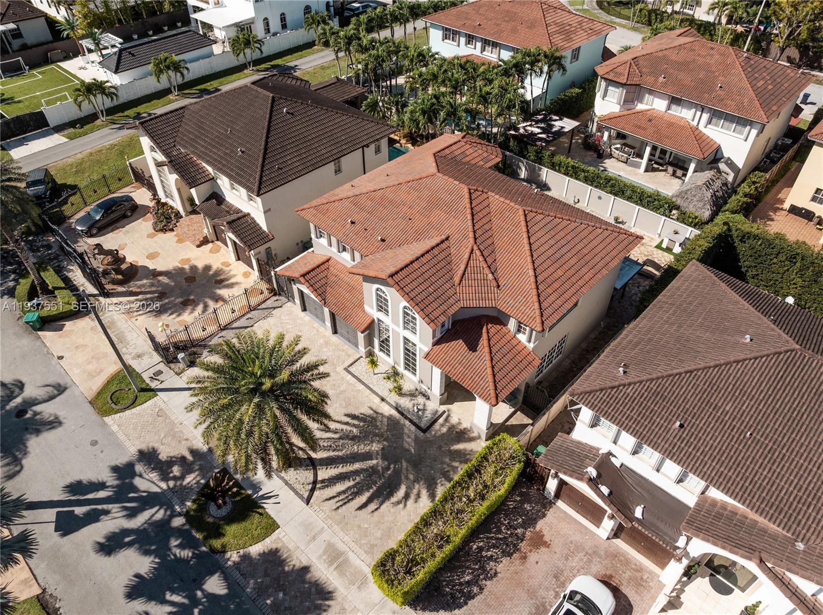 CAMINO REAL ESTATES - Residential