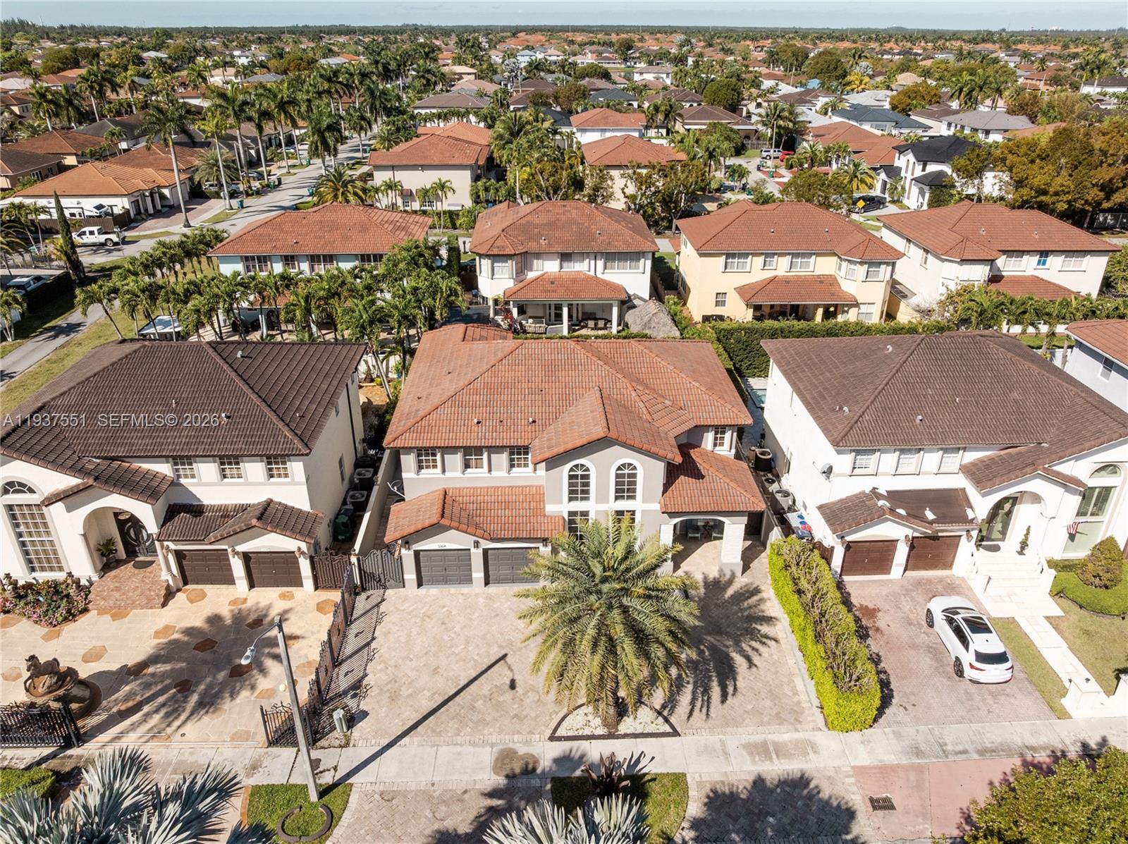 CAMINO REAL ESTATES - Residential