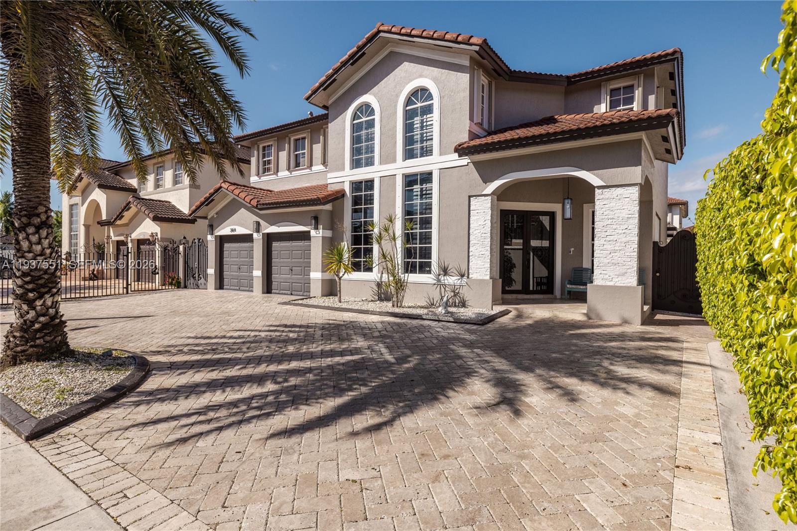 CAMINO REAL ESTATES - Residential