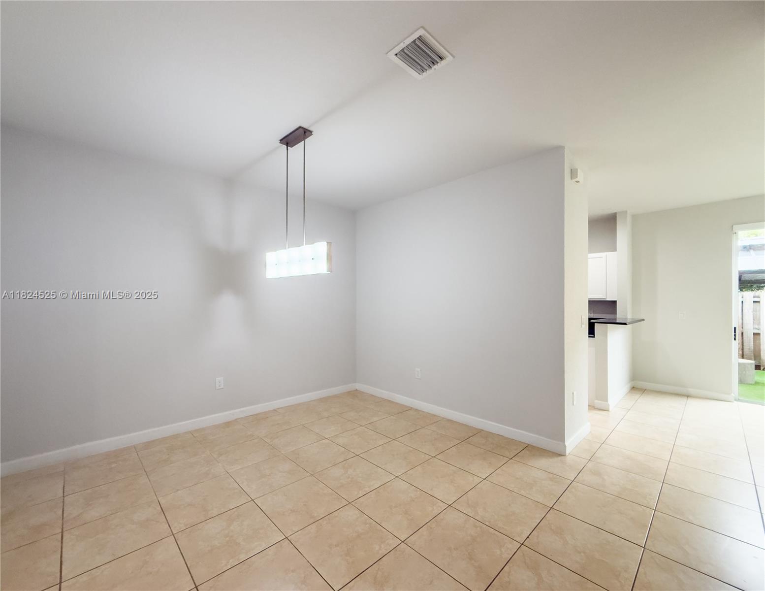 8763 NW 112th Pl .