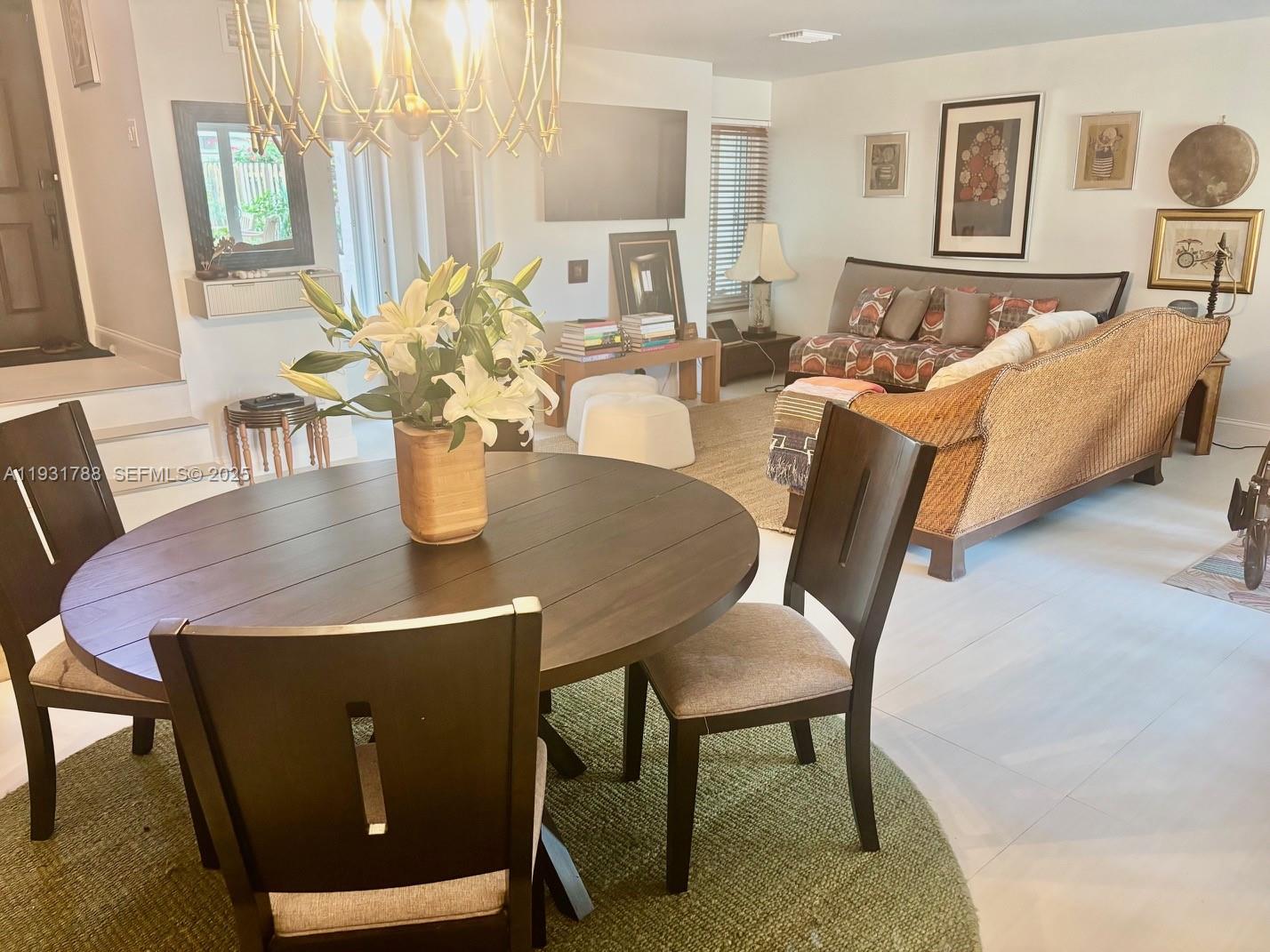 SUNSET ON THE PARK SEC 1 - Residential