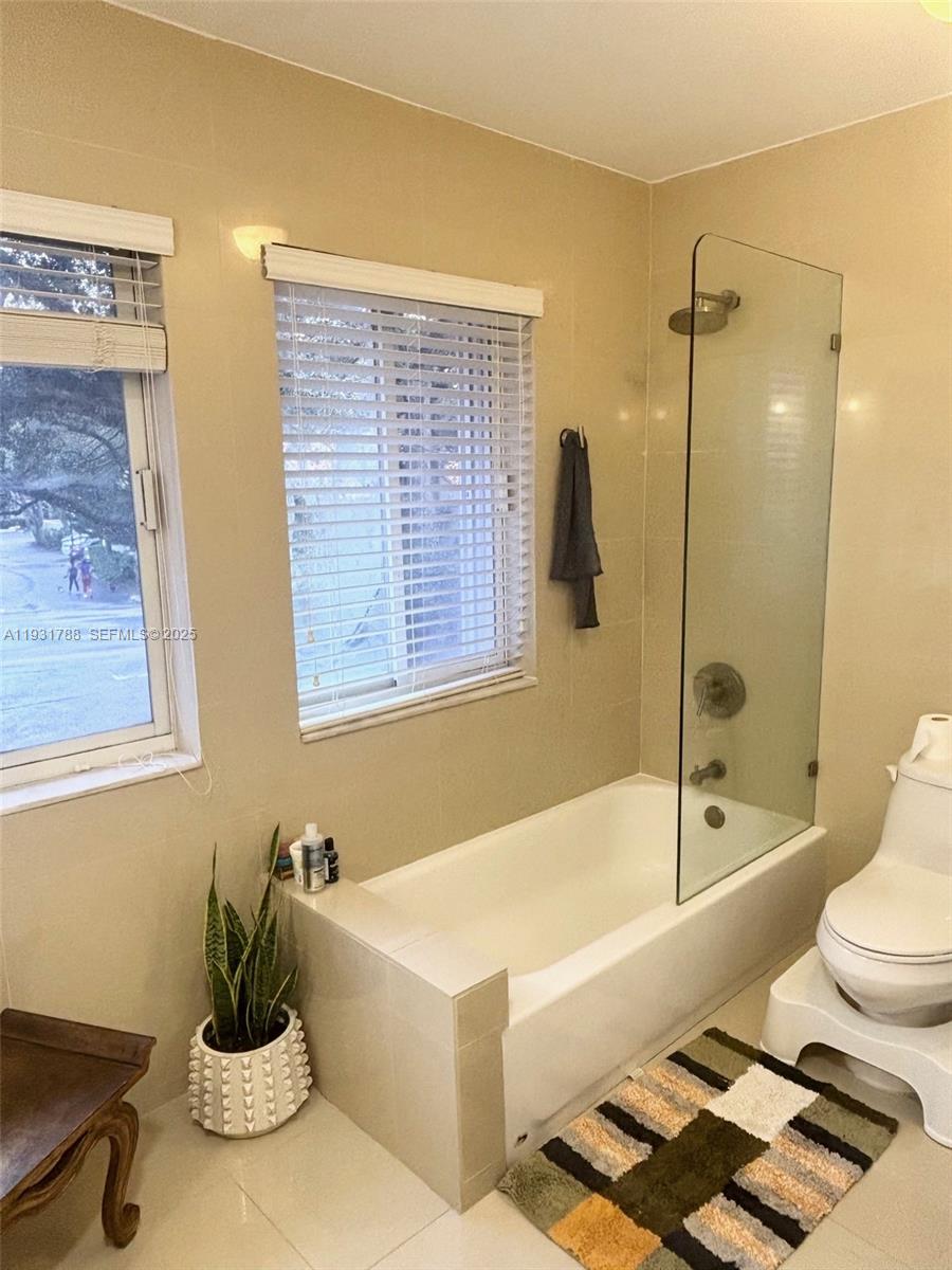 SUNSET ON THE PARK SEC 1 - Residential