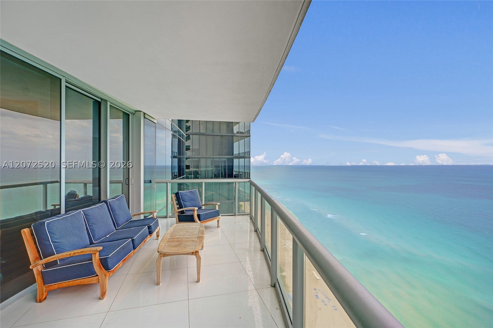 17121 Collins Ave 3206