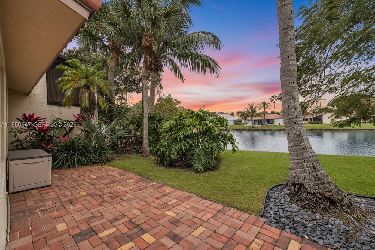 COQUINA LAKES - Residential